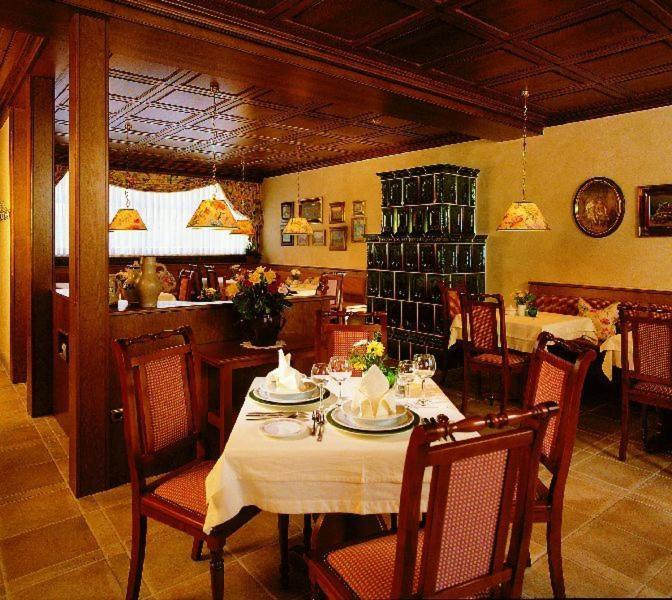 Hotel Wilder Mann Königstein in der Oberpfalz المظهر الخارجي الصورة