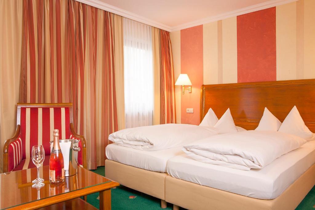 Hotel Wilder Mann Königstein in der Oberpfalz الغرفة الصورة