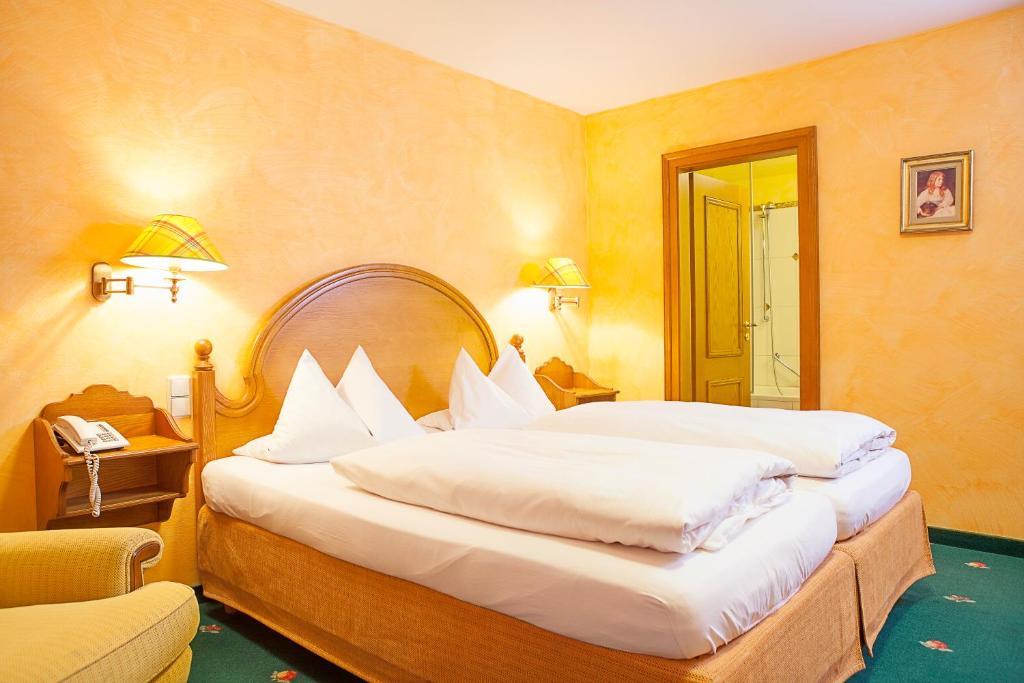 Hotel Wilder Mann Königstein in der Oberpfalz الغرفة الصورة